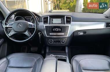 Внедорожник / Кроссовер Mercedes-Benz M-Class 2013 в 