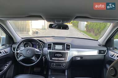 Внедорожник / Кроссовер Mercedes-Benz M-Class 2013 в 
