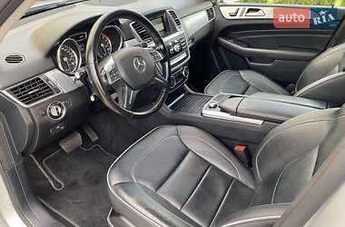 Внедорожник / Кроссовер Mercedes-Benz M-Class 2013 в 