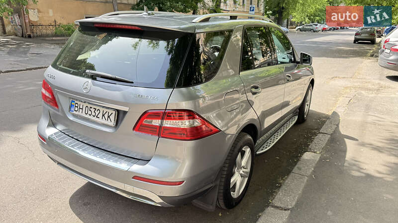 Внедорожник / Кроссовер Mercedes-Benz M-Class 2012 в Одессе
