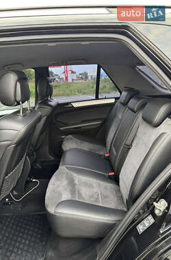 Позашляховик / Кросовер Mercedes-Benz M-Class 2010 в 