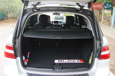 Внедорожник / Кроссовер Mercedes-Benz M-Class 2013 в 