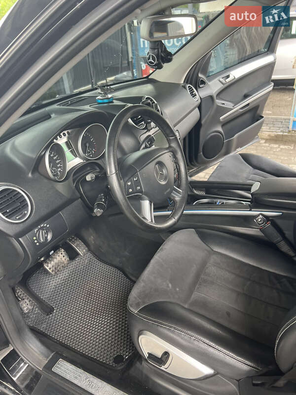 Позашляховик / Кросовер Mercedes-Benz M-Class 2007 в Старокостянтинові