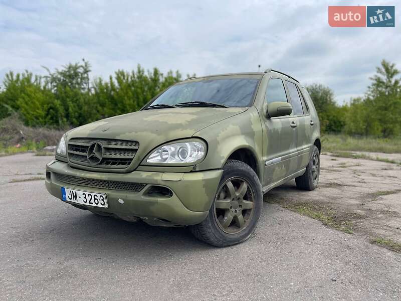 Внедорожник / Кроссовер Mercedes-Benz M-Class 2002 в Ровно