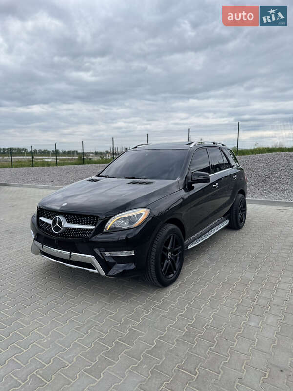 Внедорожник / Кроссовер Mercedes-Benz M-Class 2014 в Вишневом фото 5 Внедорожник / Кроссовер Mercedes-Benz M-Class 2014 в Вишневом