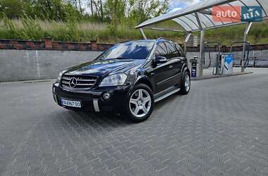 Позашляховик / Кросовер Mercedes-Benz M-Class 2006 в 