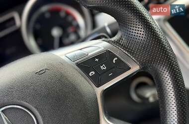 Позашляховик / Кросовер Mercedes-Benz M-Class 2013 в 