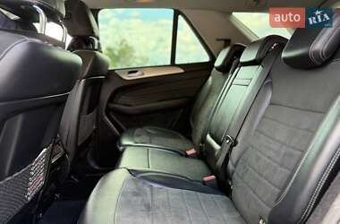 Позашляховик / Кросовер Mercedes-Benz M-Class 2013 в 