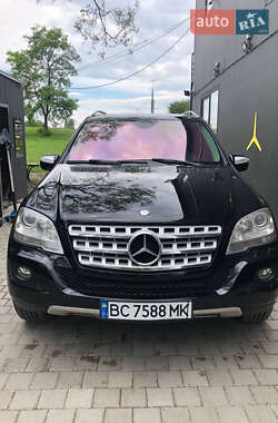 Внедорожник / Кроссовер Mercedes-Benz M-Class 2009 в 