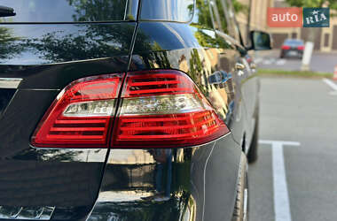 Внедорожник / Кроссовер Mercedes-Benz M-Class 2011 в 