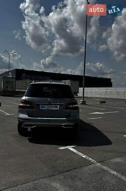 Внедорожник / Кроссовер Mercedes-Benz M-Class 2014 в 
