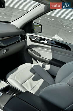 Внедорожник / Кроссовер Mercedes-Benz M-Class 2014 в 