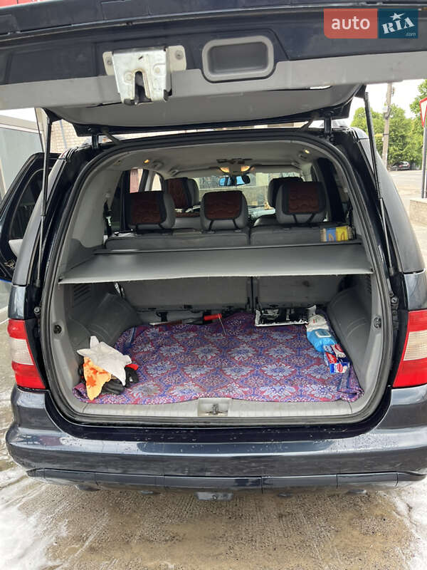 Внедорожник / Кроссовер Mercedes-Benz M-Class 2003 в Могилев-Подольске фото 16 Внедорожник / Кроссовер Mercedes-Benz M-Class 2003 в Могилев-Подольске