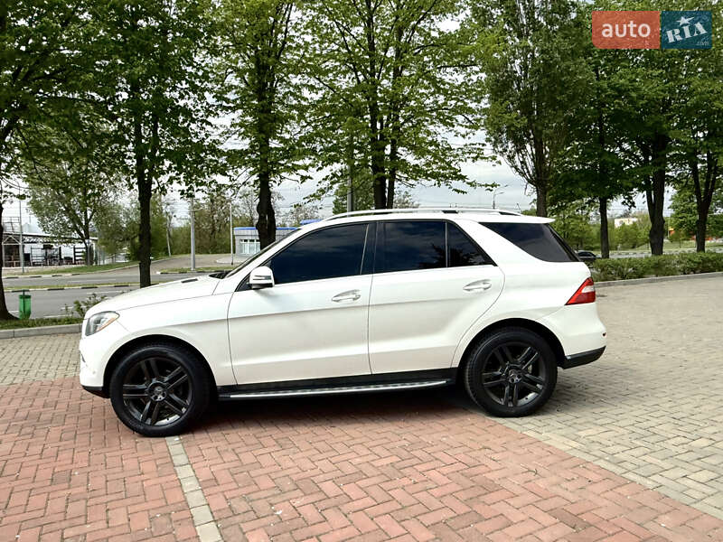 Внедорожник / Кроссовер Mercedes-Benz M-Class 2012 в Харькове