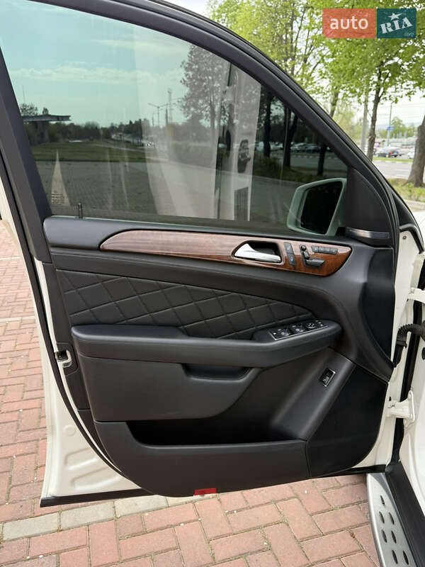Внедорожник / Кроссовер Mercedes-Benz M-Class 2012 в Харькове