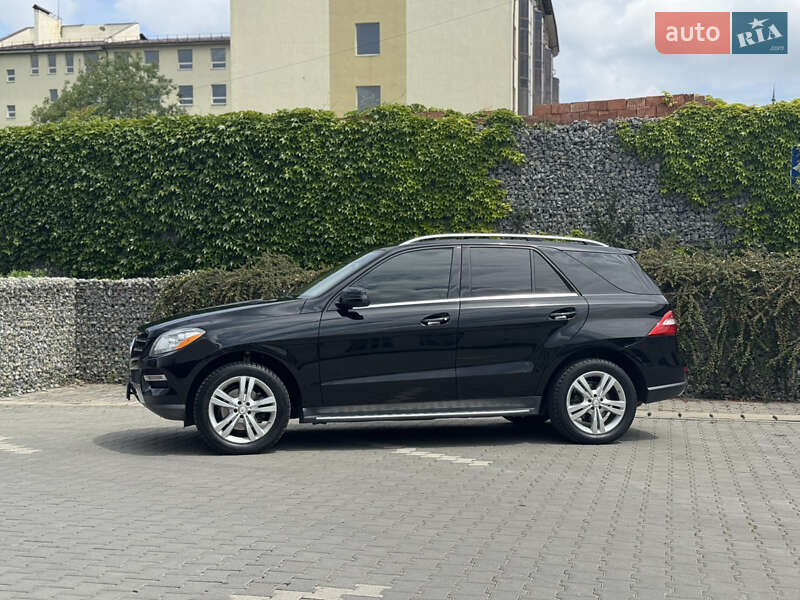 Внедорожник / Кроссовер Mercedes-Benz M-Class 2013 в Черновцах