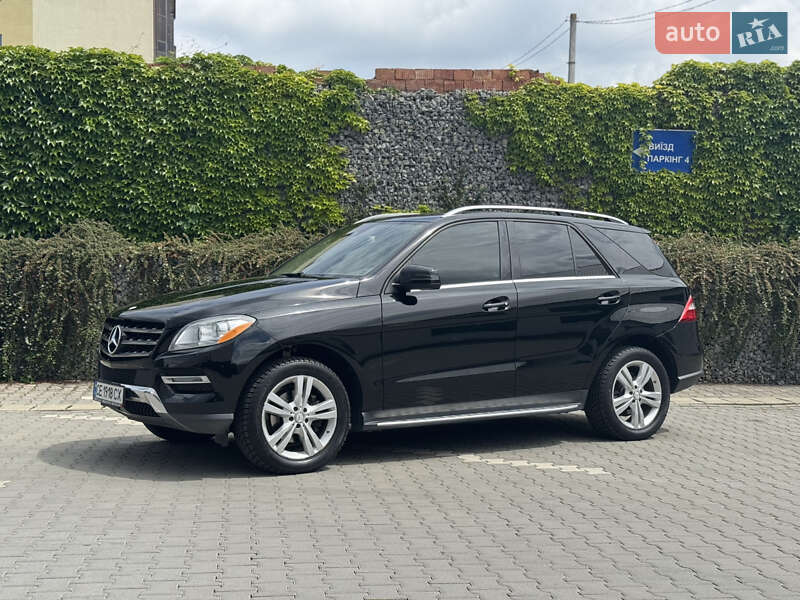 Внедорожник / Кроссовер Mercedes-Benz M-Class 2013 в Черновцах