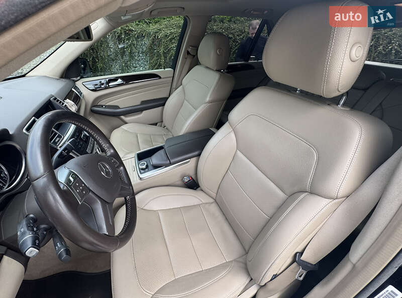 Внедорожник / Кроссовер Mercedes-Benz M-Class 2013 в Черновцах