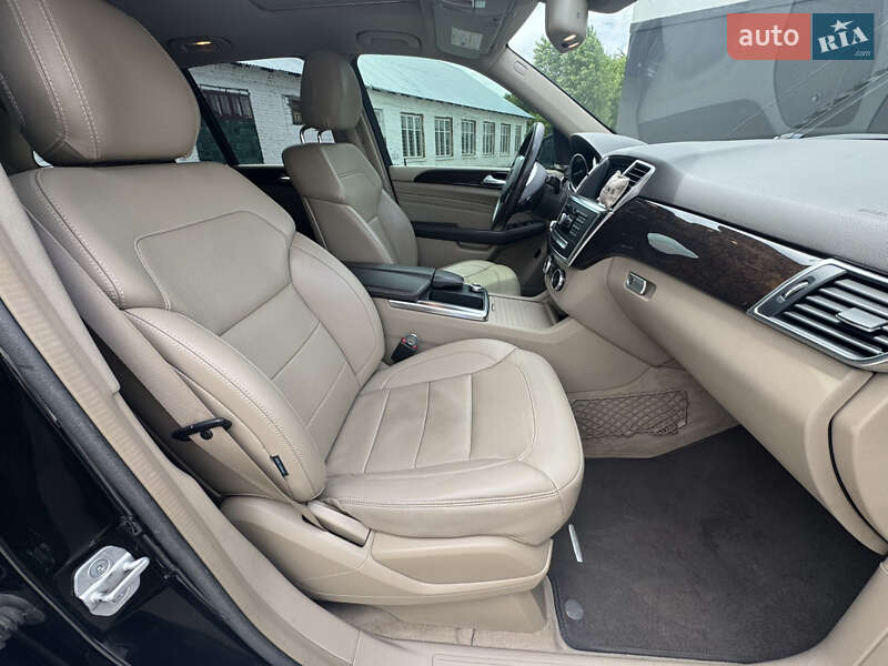 Внедорожник / Кроссовер Mercedes-Benz M-Class 2013 в Черновцах