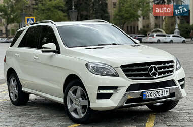 Позашляховик / Кросовер Mercedes-Benz M-Class 2013 в 