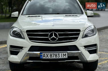 Позашляховик / Кросовер Mercedes-Benz M-Class 2013 в 