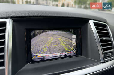 Позашляховик / Кросовер Mercedes-Benz M-Class 2013 в 