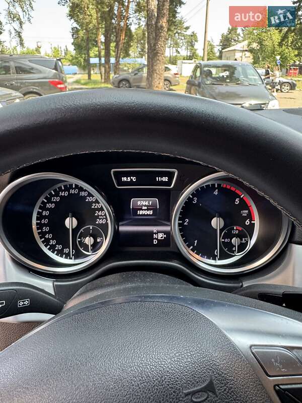 Позашляховик / Кросовер Mercedes-Benz M-Class 2013 в Києві