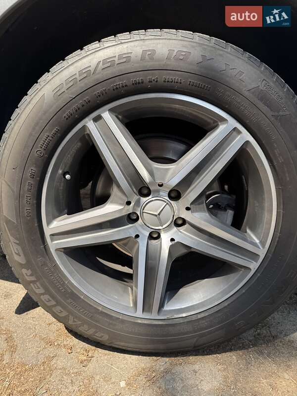 Позашляховик / Кросовер Mercedes-Benz M-Class 2013 в Києві