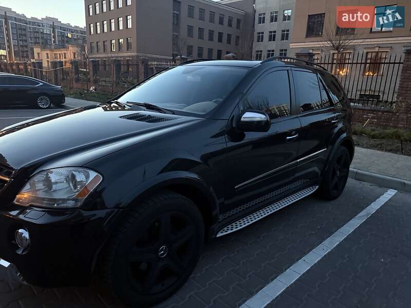 Позашляховик / Кросовер Mercedes-Benz M-Class 2008 в Києві