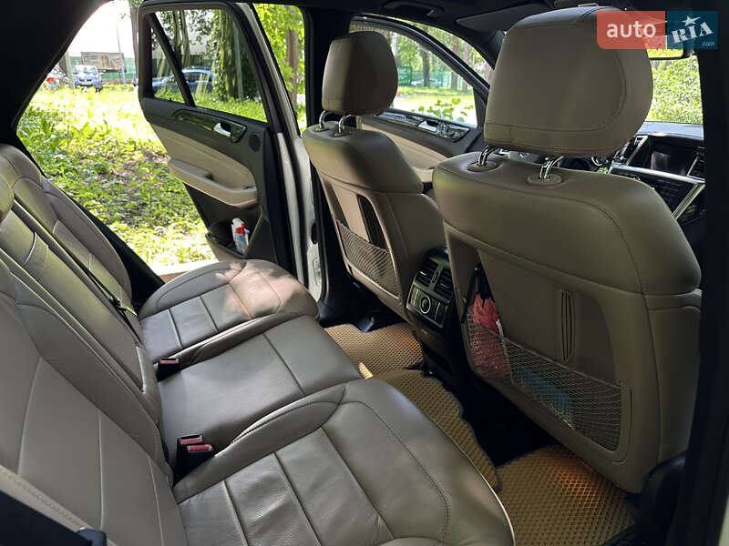 Внедорожник / Кроссовер Mercedes-Benz M-Class 2013 в Харькове