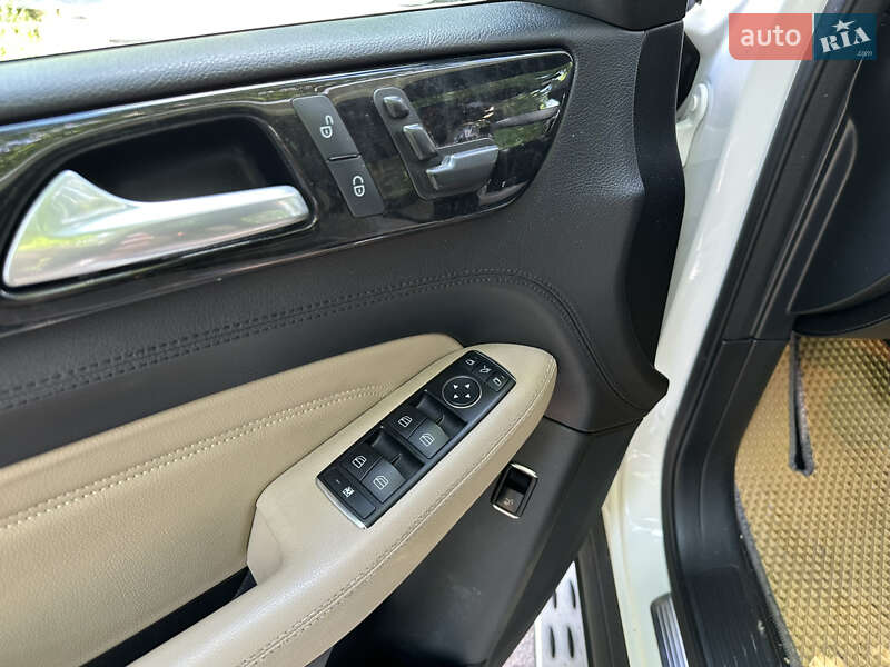 Внедорожник / Кроссовер Mercedes-Benz M-Class 2013 в Харькове