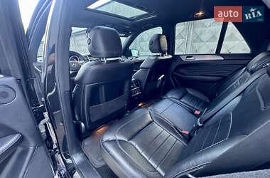 Внедорожник / Кроссовер Mercedes-Benz M-Class 2013 в 