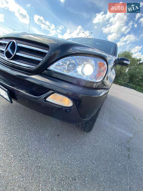 Внедорожник / Кроссовер Mercedes-Benz M-Class 2002 в Киеве