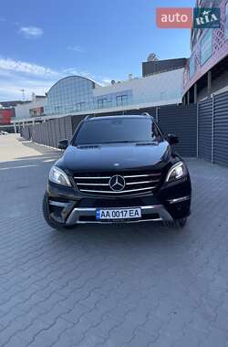 Внедорожник / Кроссовер Mercedes-Benz M-Class 2012 в 
