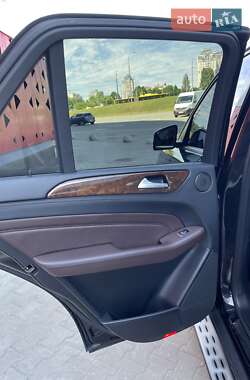 Внедорожник / Кроссовер Mercedes-Benz M-Class 2012 в 