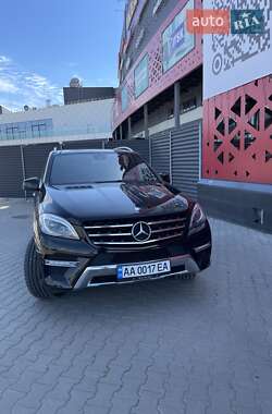 Внедорожник / Кроссовер Mercedes-Benz M-Class 2012 в 