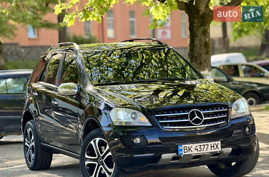 Внедорожник / Кроссовер Mercedes-Benz M-Class 2007 в 