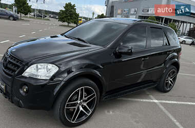 Внедорожник / Кроссовер Mercedes-Benz M-Class 2010 в 