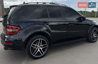 Внедорожник / Кроссовер Mercedes-Benz M-Class 2010 в 