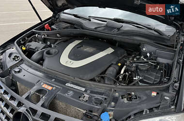 Внедорожник / Кроссовер Mercedes-Benz M-Class 2010 в 