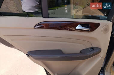 Внедорожник / Кроссовер Mercedes-Benz M-Class 2013 в 