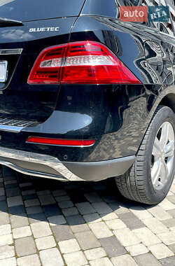 Внедорожник / Кроссовер Mercedes-Benz M-Class 2014 в 