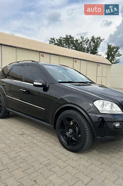 Внедорожник / Кроссовер Mercedes-Benz M-Class 2007 в 