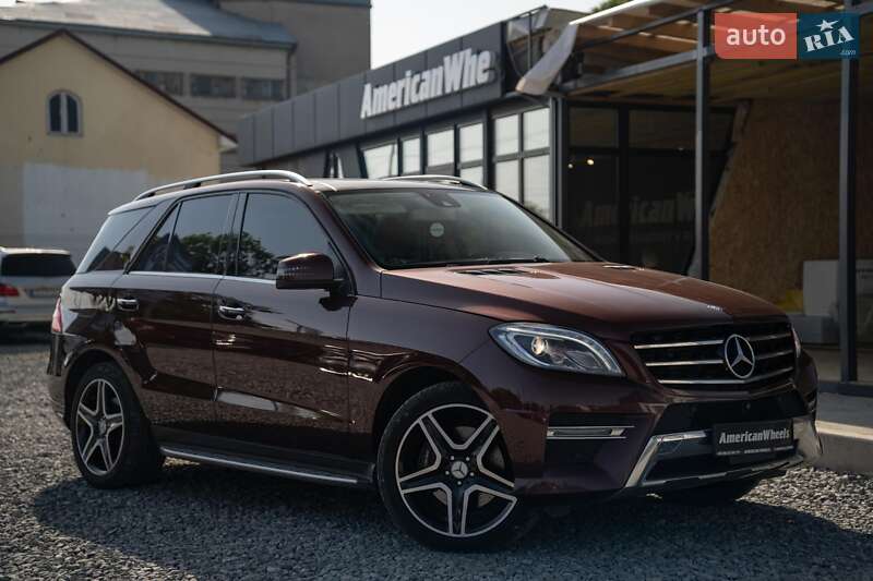 Внедорожник / Кроссовер Mercedes-Benz M-Class 2015 в Черновцах