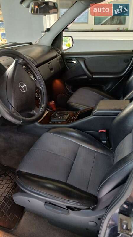 Внедорожник / Кроссовер Mercedes-Benz M-Class 2004 в Новоселице фото 5 Внедорожник / Кроссовер Mercedes-Benz M-Class 2004 в Новоселице