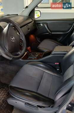 Внедорожник / Кроссовер Mercedes-Benz M-Class 2004 в 