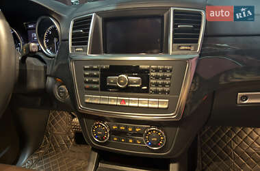 Внедорожник / Кроссовер Mercedes-Benz M-Class 2013 в 