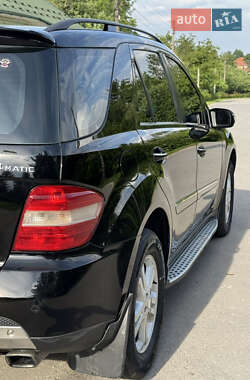 Внедорожник / Кроссовер Mercedes-Benz M-Class 2008 в 