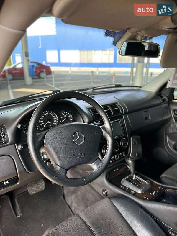 Позашляховик / Кросовер Mercedes-Benz M-Class 2004 в Запоріжжі