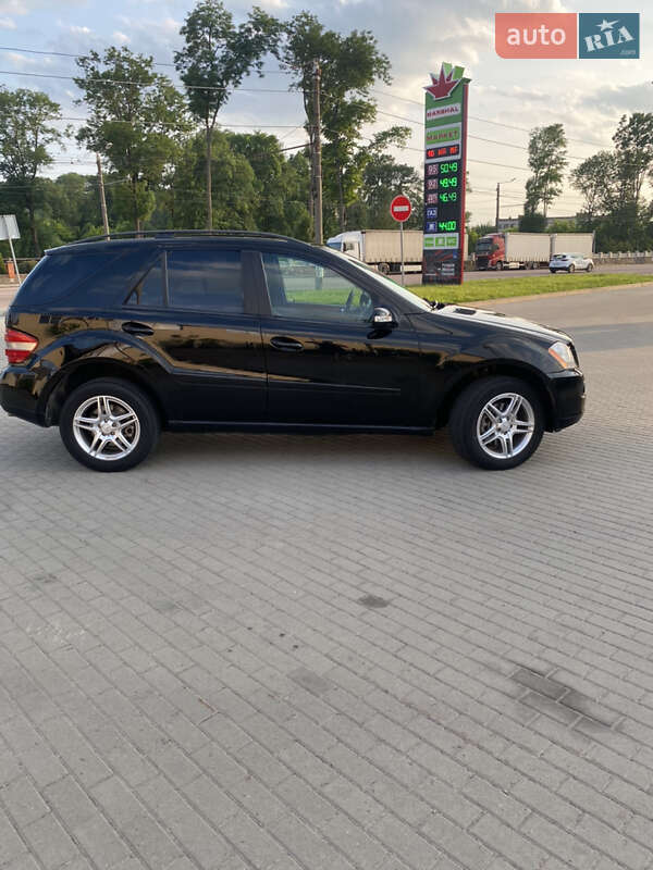 Внедорожник / Кроссовер Mercedes-Benz M-Class 2006 в Житомире фото 5 Внедорожник / Кроссовер Mercedes-Benz M-Class 2006 в Житомире